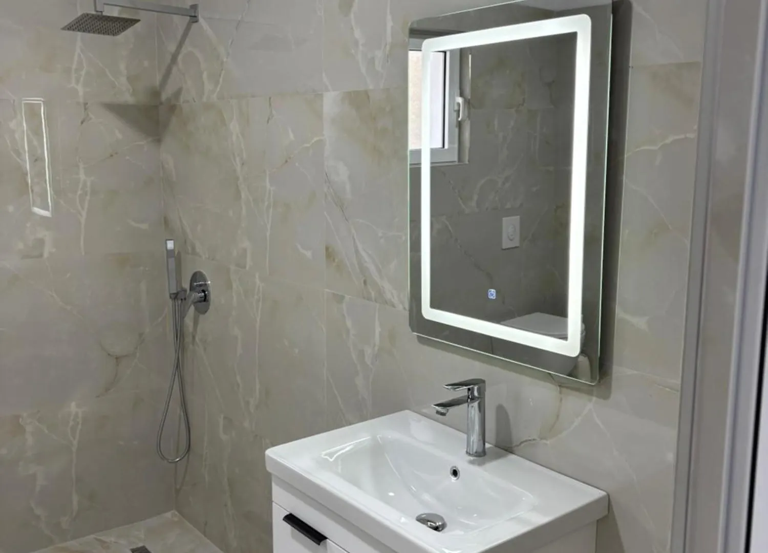 Villa Pamja Sarandë 公寓